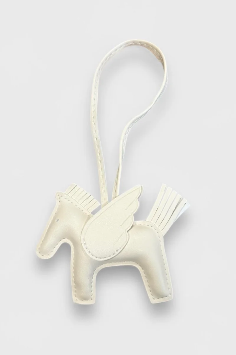 باهلس Viral Ecru Horse Bag Charm Ornament