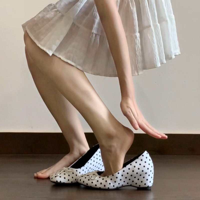 Women's Loafer with Hidden Heel and Bow - Image 4