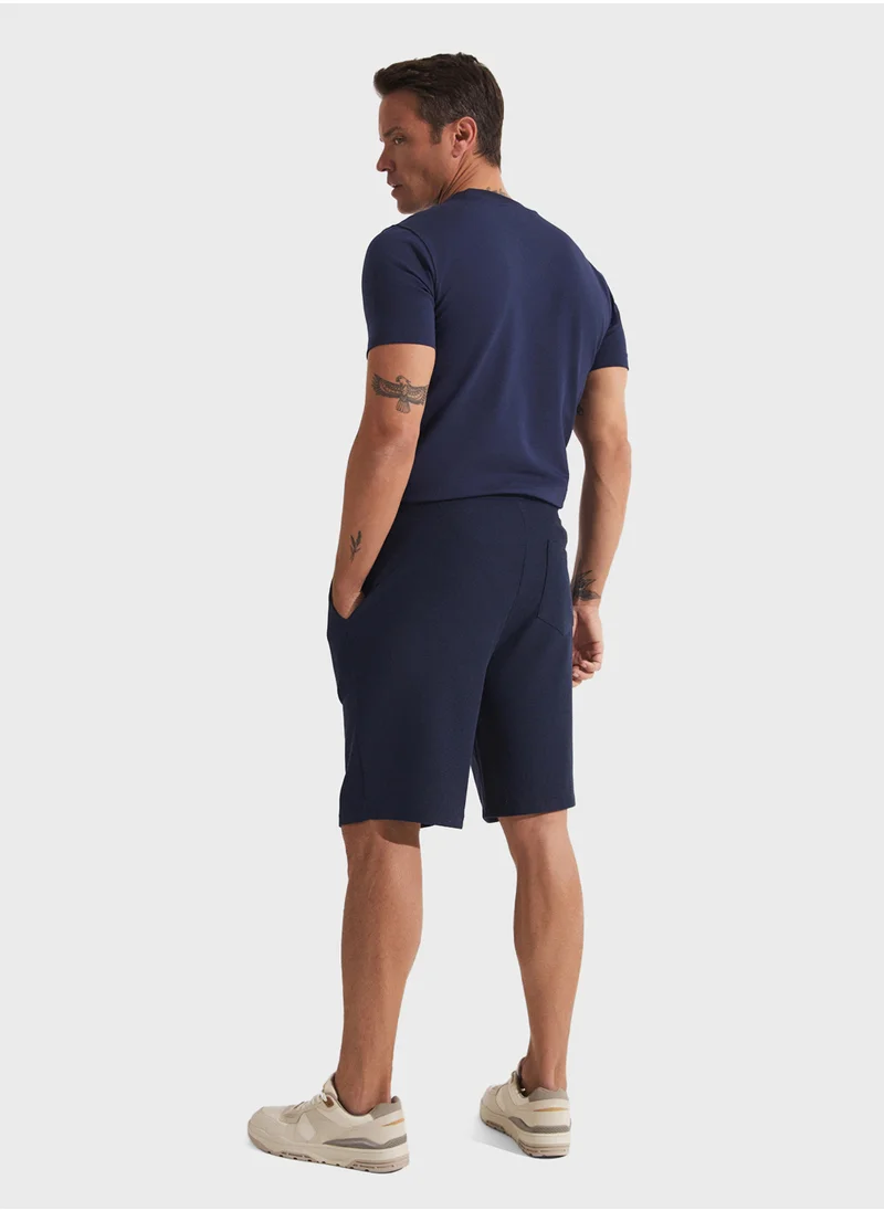 جون Essential Pique Shorts