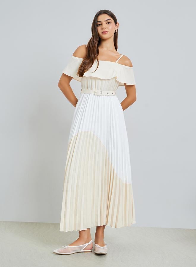 Styli Color Block Strappy Pleated Maxi Dress - Image 1