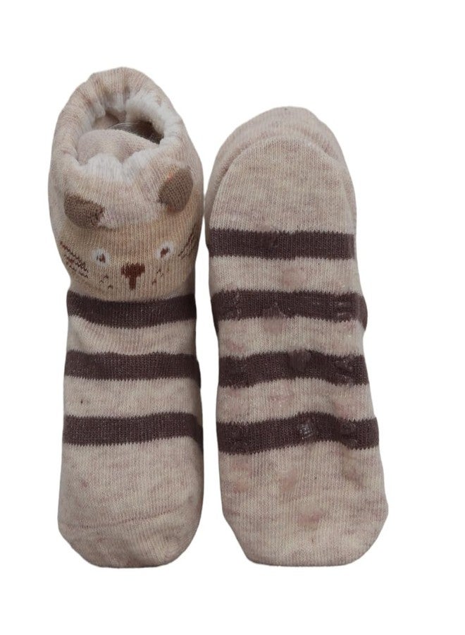 Yellow Bee Bear and Animal Print Anti-Skid Socks for Boys- Pack of 2, Grey, Biege, 0-12 Months - Image 4