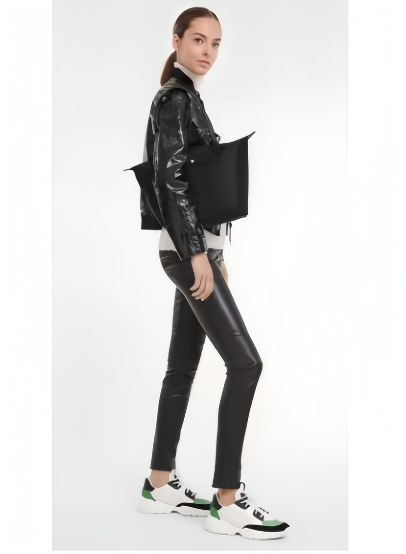 لونج شامب حقيبة نسائية كبيرة من لونشامب، بمقابض قصيرة، بسحّاب وإغلاق بزر، من القماش مع تفاصيل من الجلد - Image 3