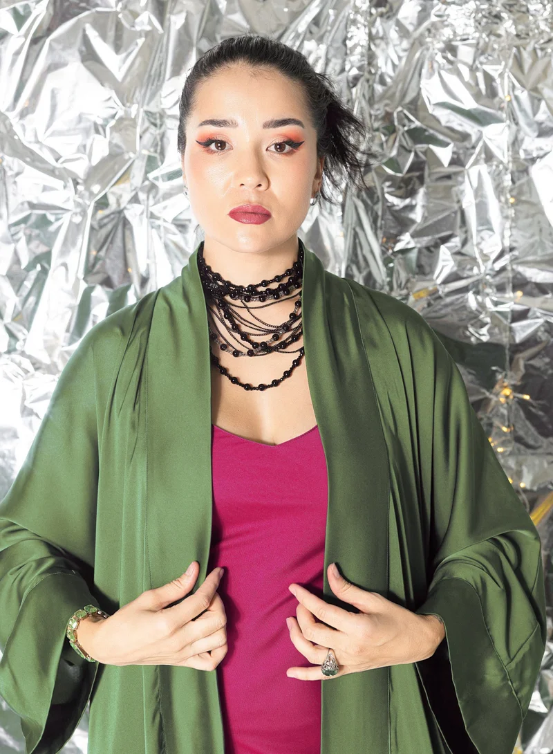 جانارا جونز Olive Satin Abaya Kaftan