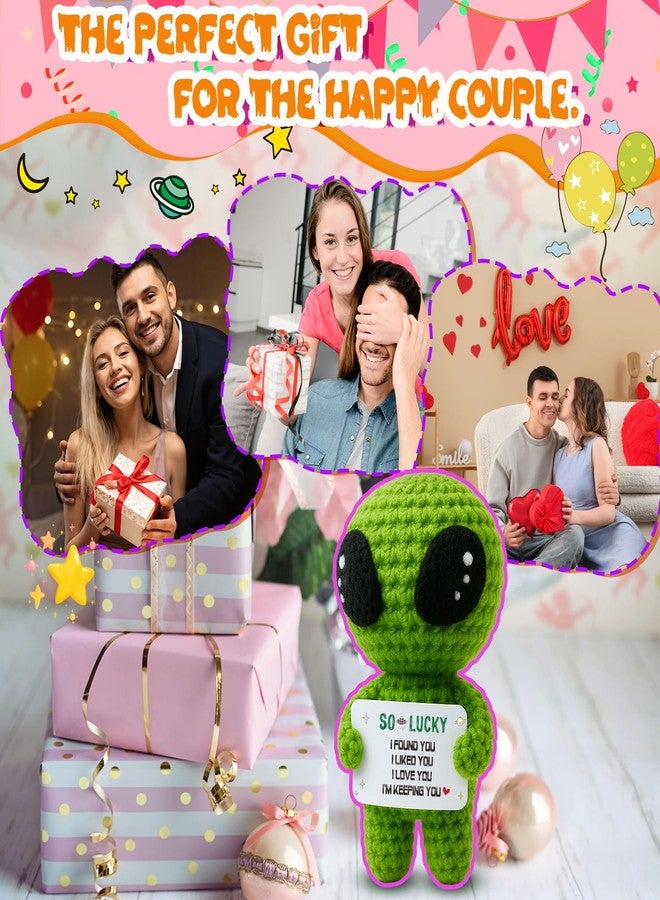 MAMAGIFTREE هدايا عيد الحب للنساء - ديكور فضائي كروشيه رومانسي - هدية ذكرى زواج "أحبك" للزوج أو الحبيب أو الخطيب مع بطاقة صغيرة، حشوات سلة عيد الفصح للأزواج - Image 4