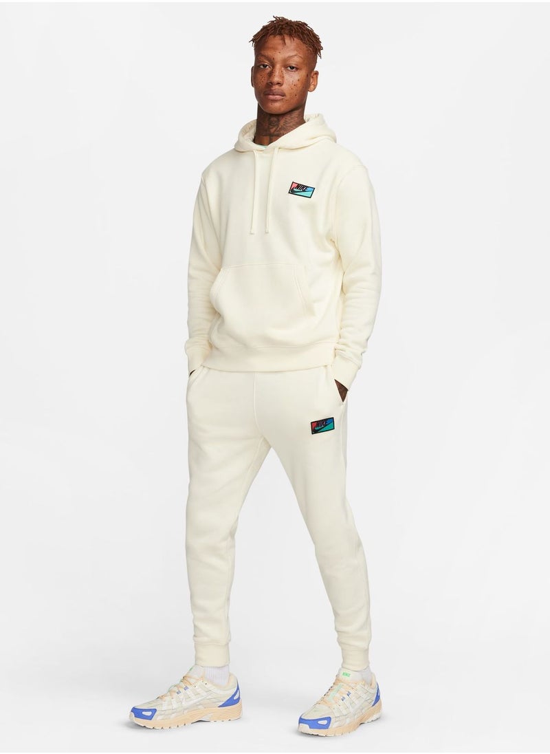 Nike - Club+ Patch Graphic Pants - Image 1