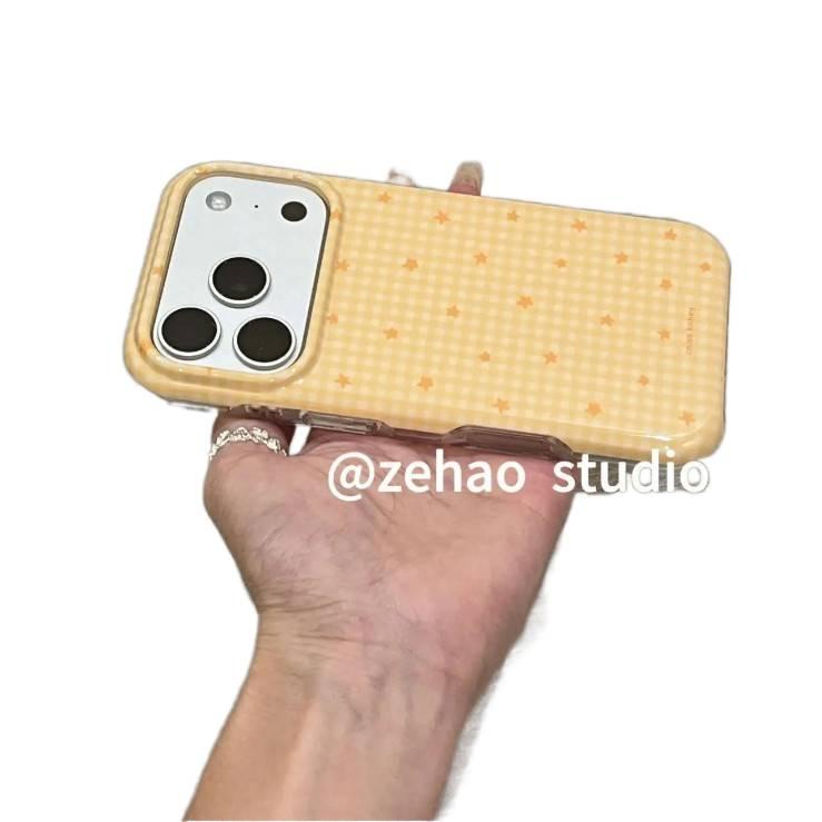 غطاء مزدوج الطبقات | حماية من السقوط | مقاوم للصدمات لـ iPhone 17 / 17 Air / 17 Pro / 17 Pro Max | أصفر - Image 3