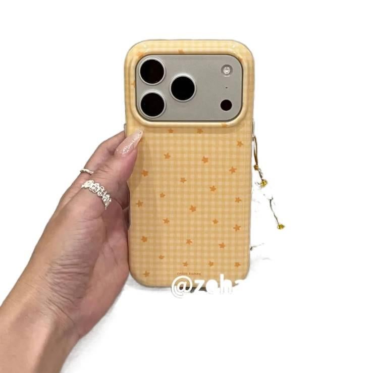 غطاء مزدوج الطبقات | حماية من السقوط | مقاوم للصدمات لـ iPhone 17 / 17 Air / 17 Pro / 17 Pro Max | أصفر - Image 1