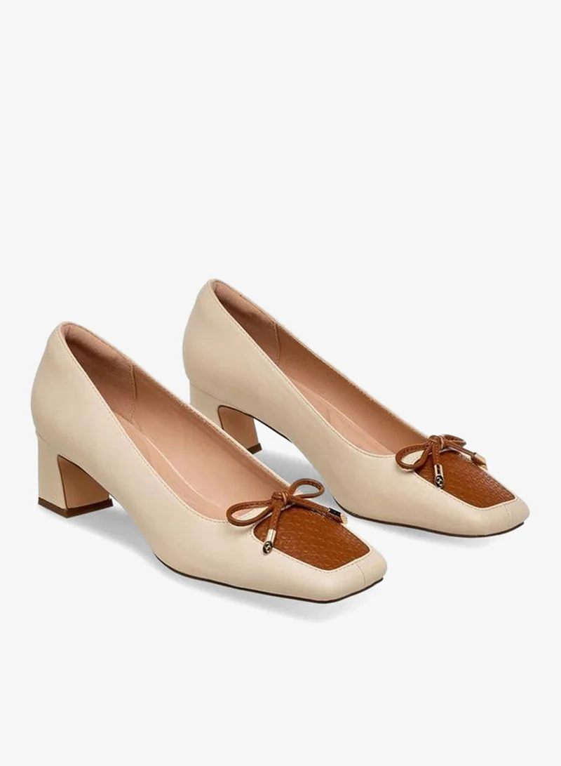 سيليست Women Logo Embossed Block Heel Pumps