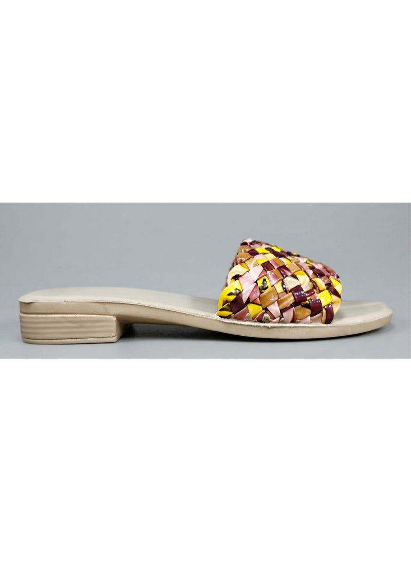 Stylish women's slippers with a braided and colorful design - Image 2
