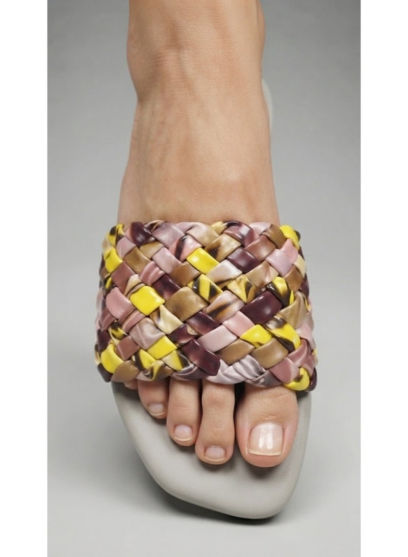 Stylish women's slippers with a braided and colorful design - Image 3