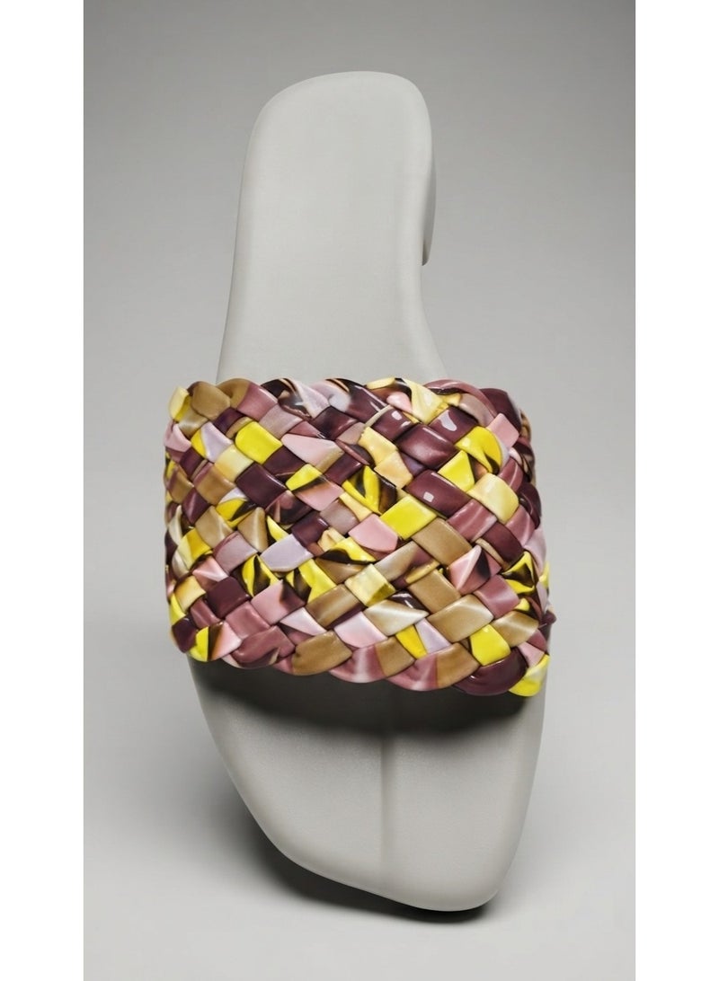 Stylish women's slippers with a braided and colorful design - Image 4