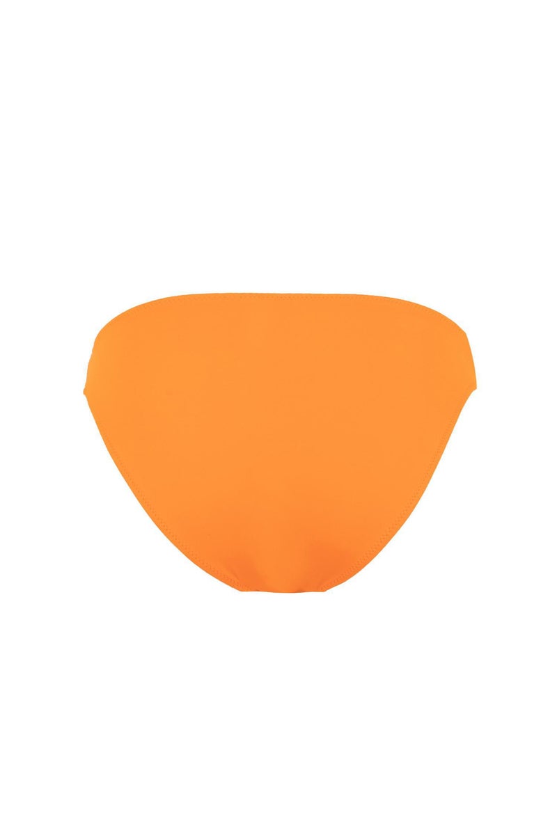 ديفاكتو اندر بكيني قصة عادية من Fall In Love - Image 2