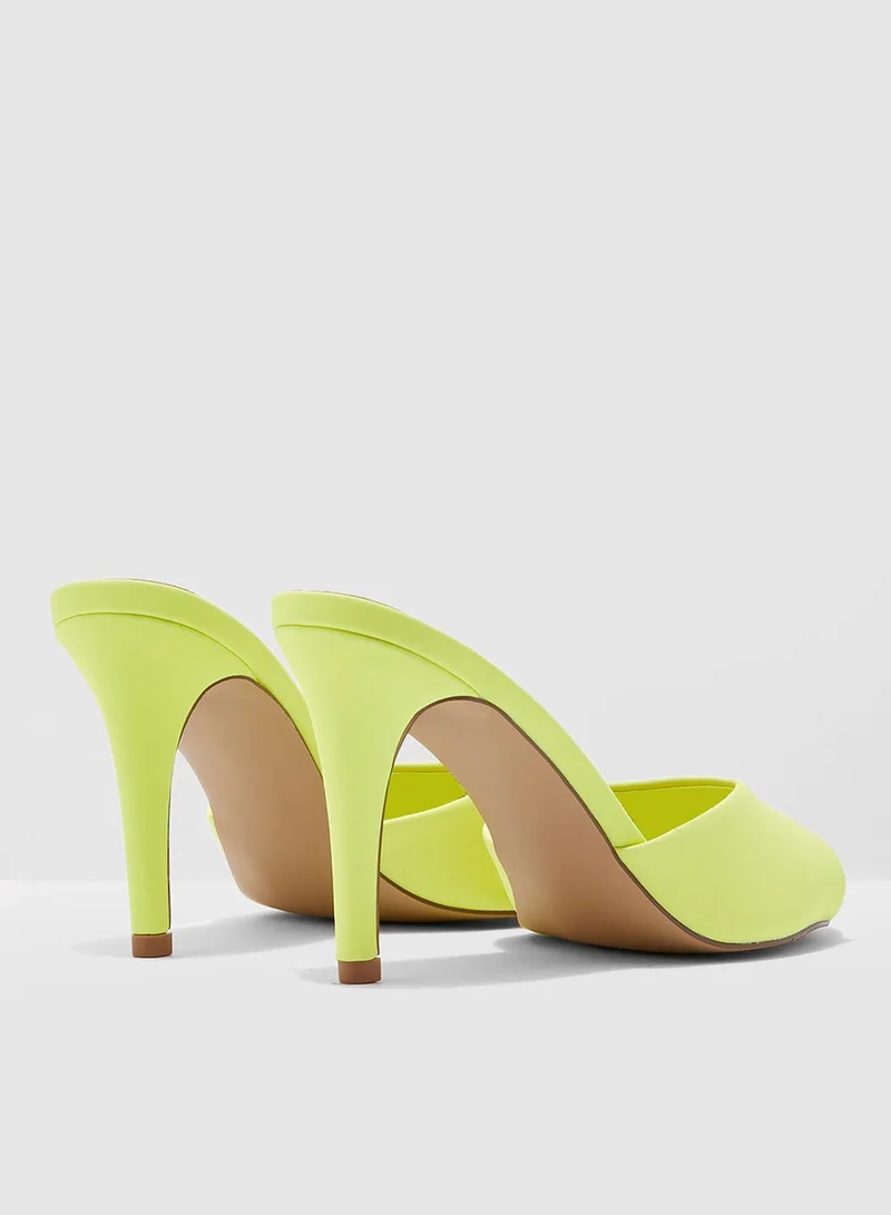STEVE MADDEN Erin Sandal - Yellow
