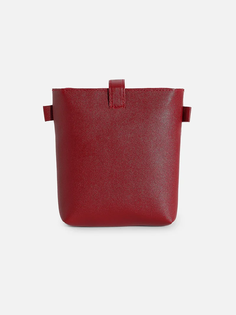 Haute Sauce Daisy Maroon Cross Body Bag