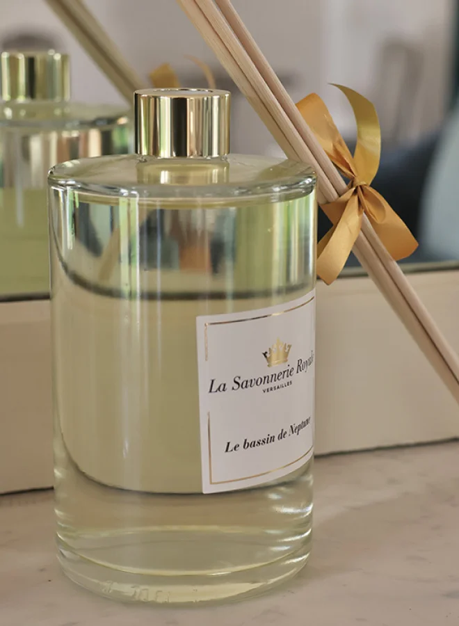 لا سافونري رويال حوض نبتون – عبوة إعادة تعبئة لمعطر الأعواد
