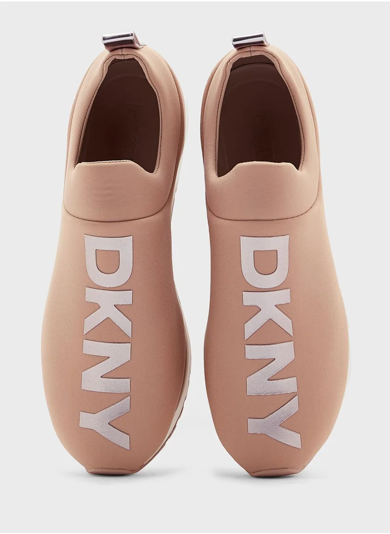 دكني Jadyn Slip On Jogger Sneakers