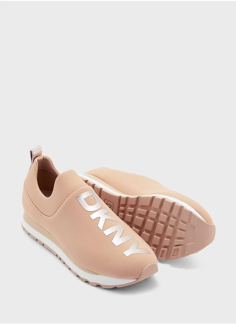 دكني Jadyn Slip On Jogger Sneakers