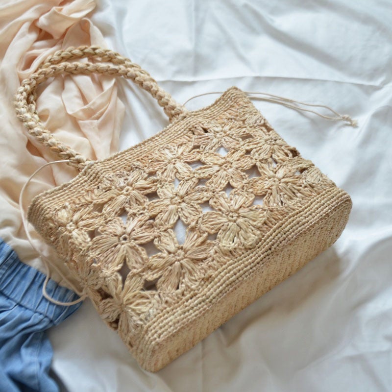 Raffia Crochet Flower Bucket Bag - Image 2