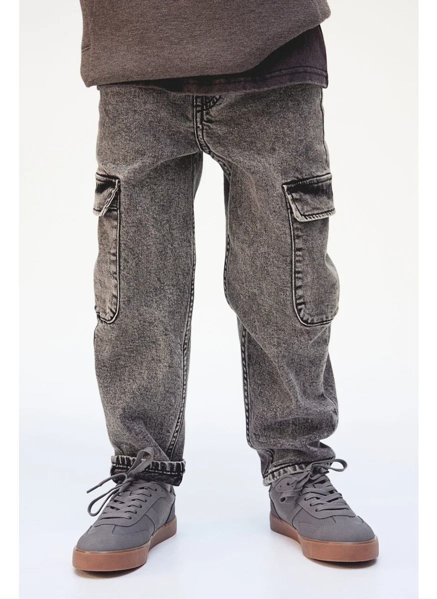 اتش اند ام Relaxed Tapered Fit Jeans