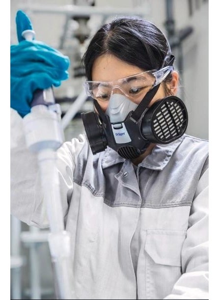 Draeger - Drager X-Plore 3300 Half Face Mask + A1B1E1K1 Gas Filter - Image 1