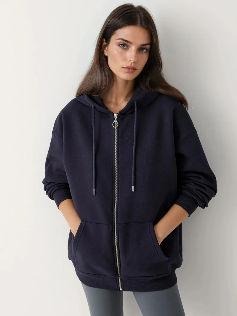 زوبعة هودي بسحاب كامل وجيوب من مجموعة بوسم