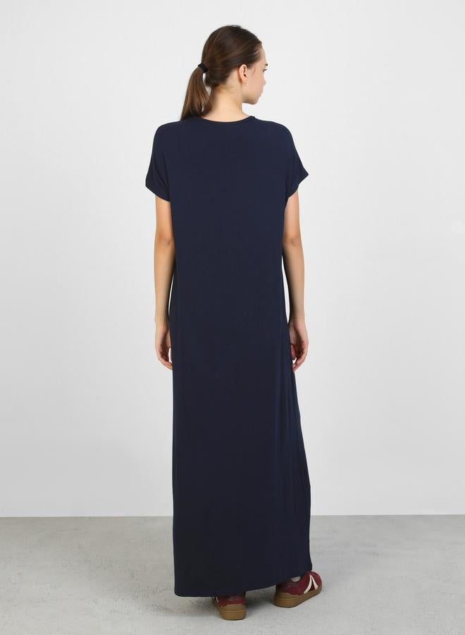 Benin by modanisa Navy Blue Solid Crew Neck Maxi Dress - Image 4