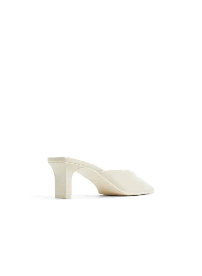 كول ات سبرنج ZAHRAA Glossy Mule Heels