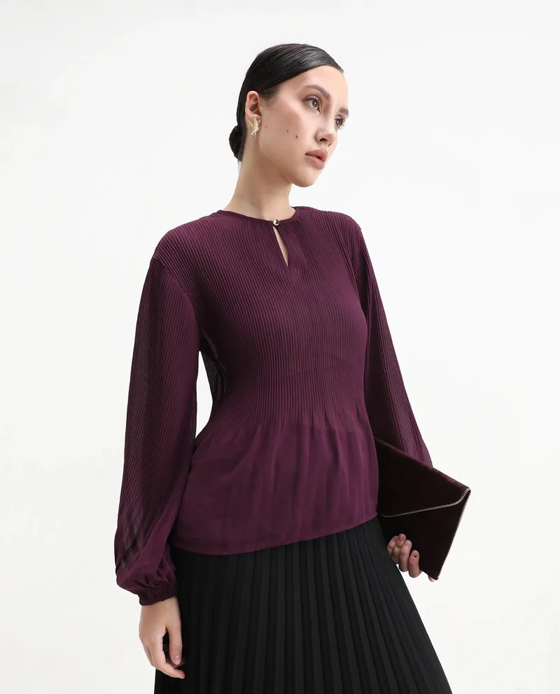 ريريزم Women's Pleated Collar Band Top
