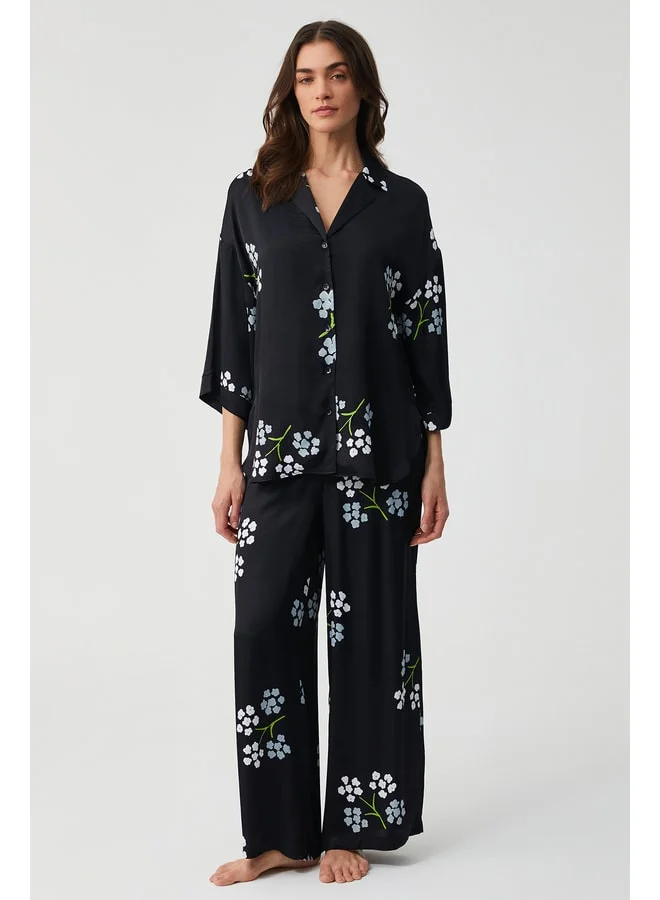 Penye Mood Floral shirt set.