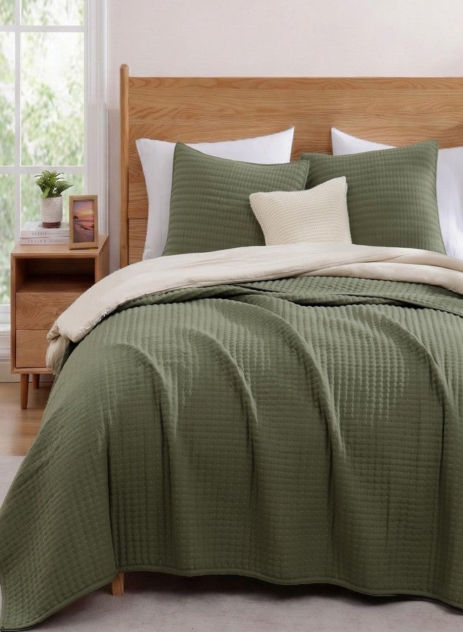 WRENSONGE Olive Green California/Oversized King Size Quilt Bedding Set with 2 Pillow Shams -3 Pieces Lightweight Soft Summer Bedspreads Coverlet for All Season - Image 1