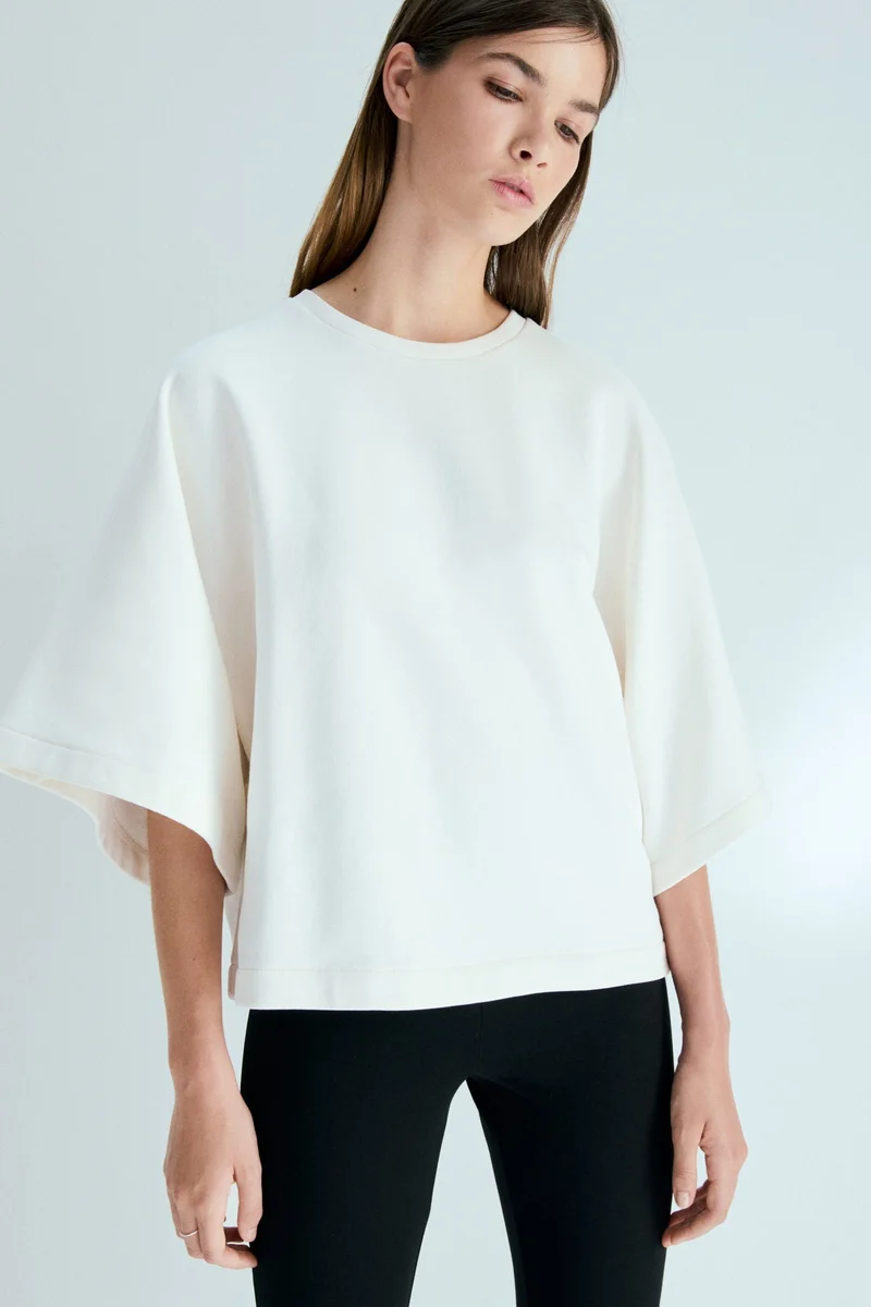 اتش اند ام تي-شيرت بقصّة فضفاضة