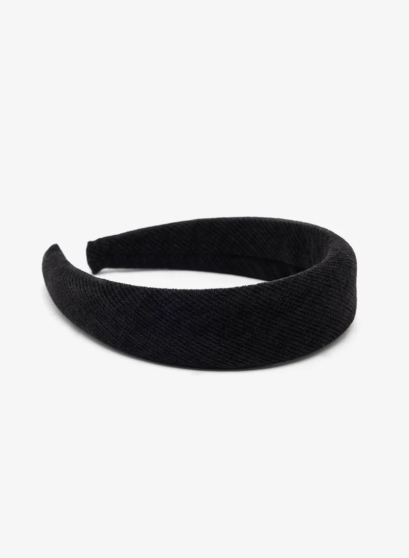 خزانة أطواق شعر من جلد الغزال