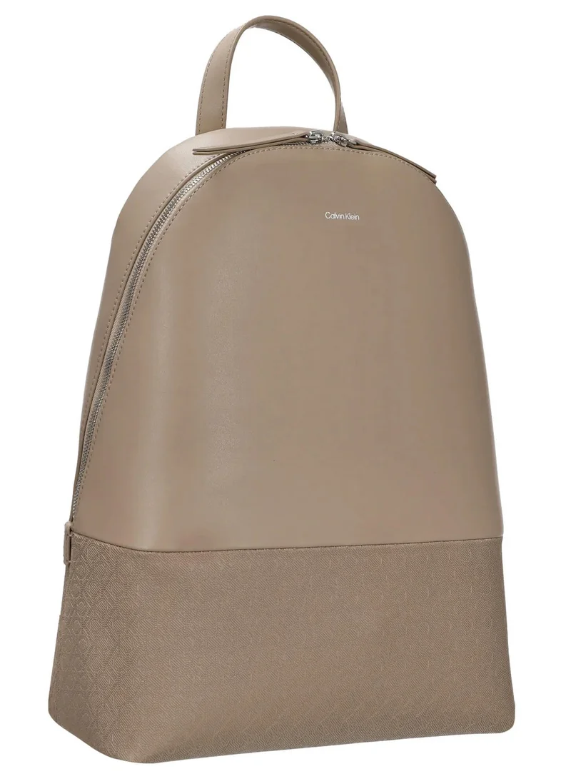كالفن كلاين MONO LOGO BACKPACK