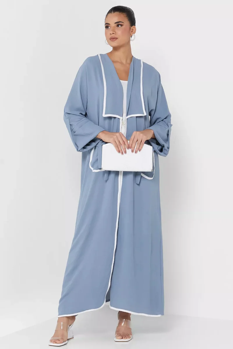Moistreet Pocket Detailed Abaya