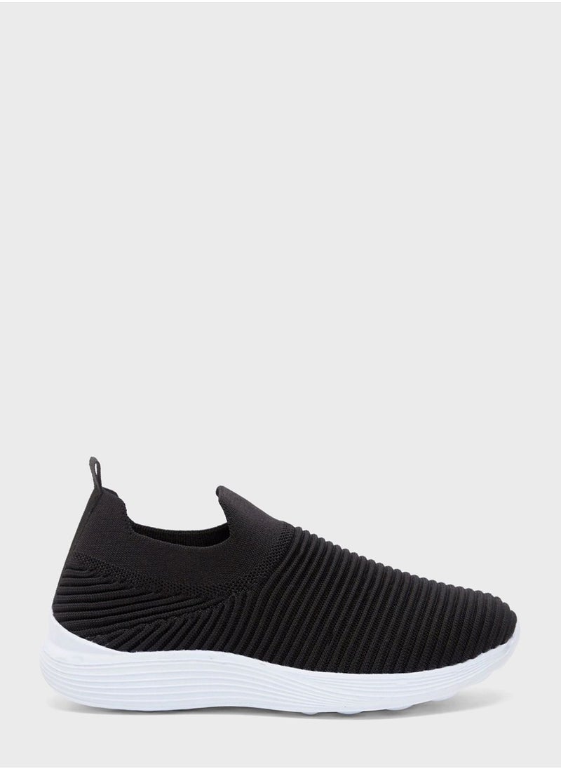 shoexpress - Casual Slip On Sneakers - Image 1