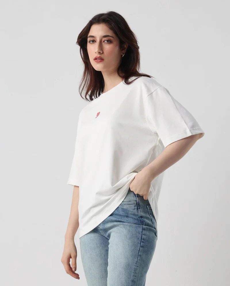 ريريزم تيشيرت نسائي كبير الحجم بطبعة خلفية