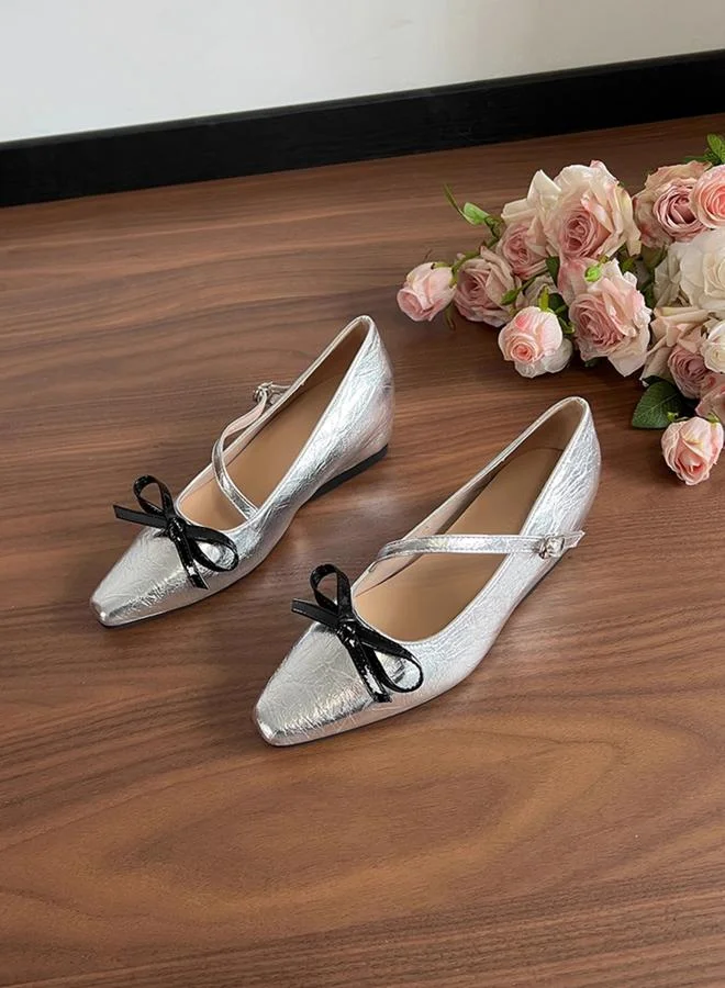 Take Two Women Silver Bow Detail Pointed Toe Shoes
