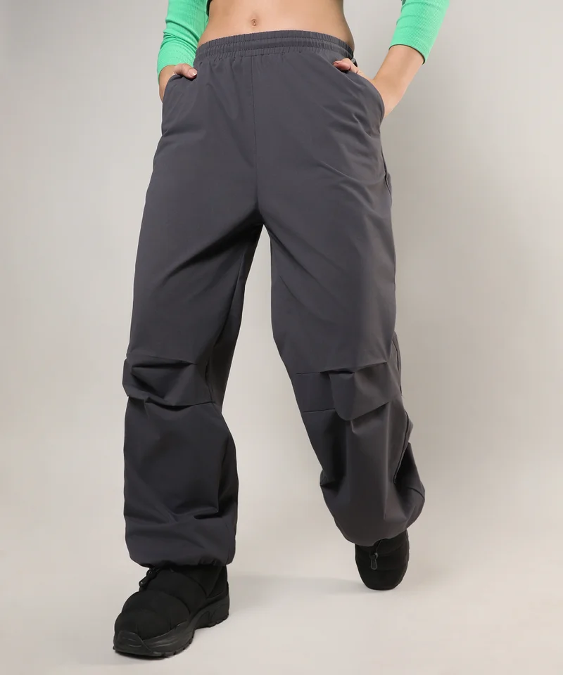 Campus Sutra Women's Charcoal Grey Solid Parachute Trousers