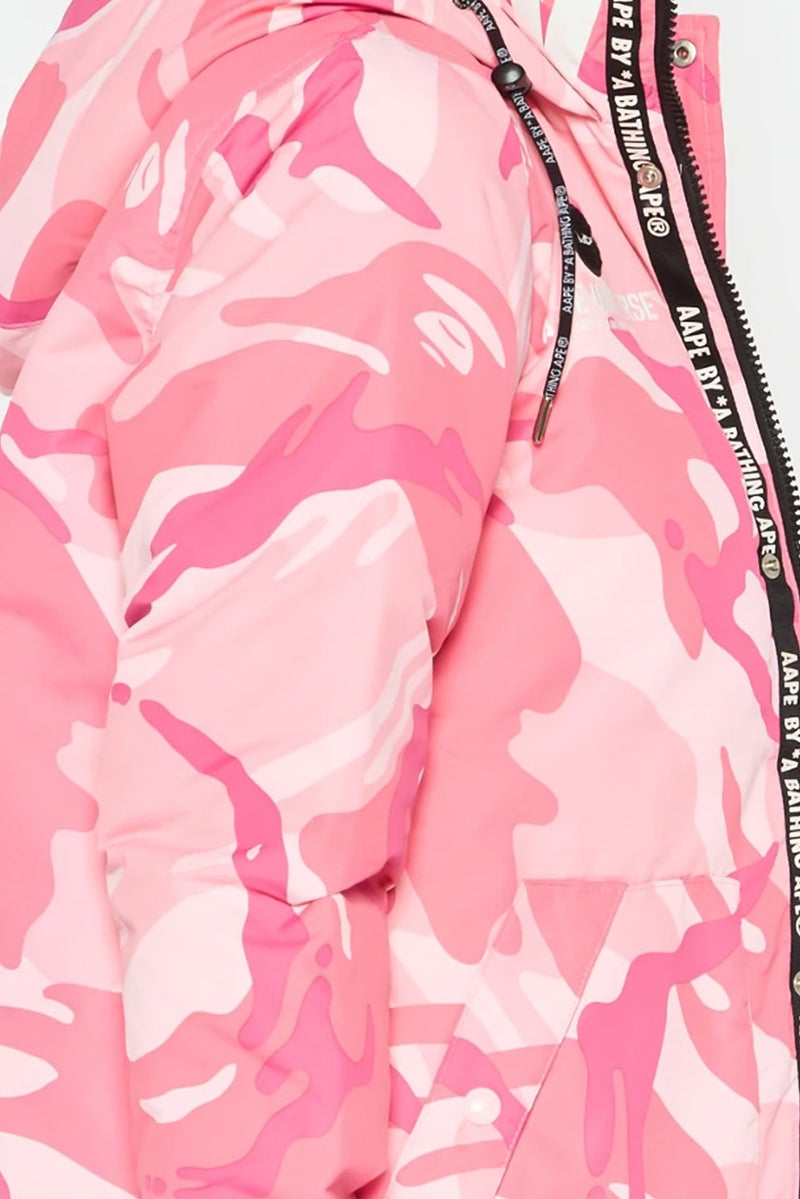 Aape BY *A BATHING APE® جاكيت هودي مزين بشعار للنساء، مجموعة وردية - Image 5