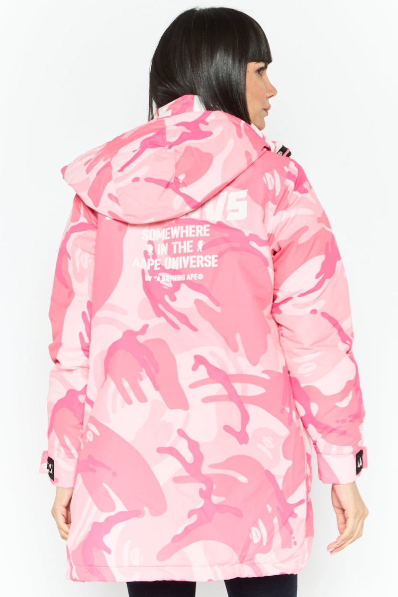 Aape BY *A BATHING APE® جاكيت هودي مزين بشعار للنساء، مجموعة وردية - Image 2