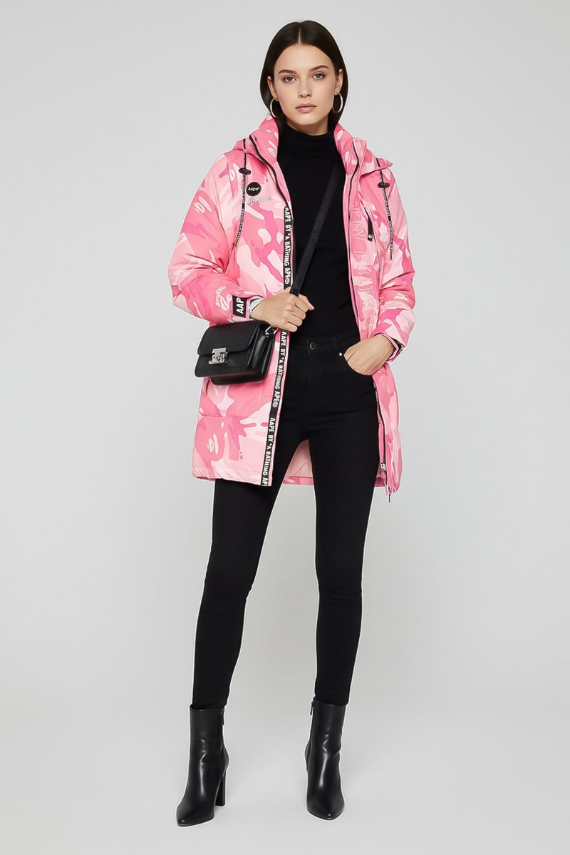 Aape BY *A BATHING APE® جاكيت هودي مزين بشعار للنساء، مجموعة وردية - Image 5