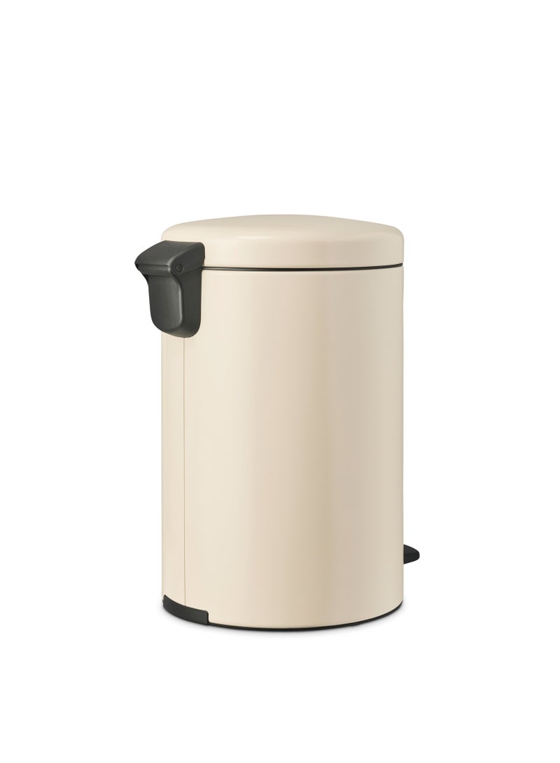 brabantia NewIcon Pedal Bin, 20 litre, Soft Closing, Plastic Inner Bucket - Soft Beige  - Image 4