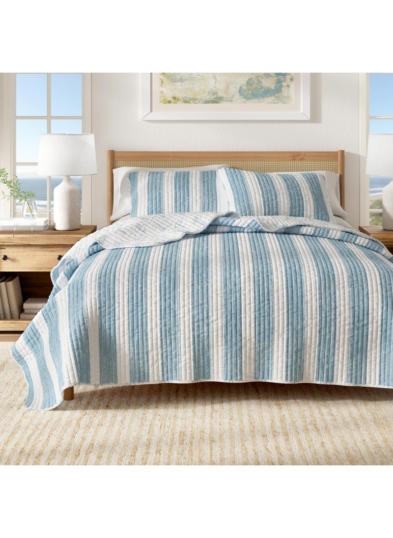 Great Bay Home King Coastal Quilt Bedding Set Summer Coastal Quilt with Shams Beach 3Piece Reversible All Season Bedspread Quilt Set Lightweight Nautical Quilted Coverlet Casco Bay Collection Blue 