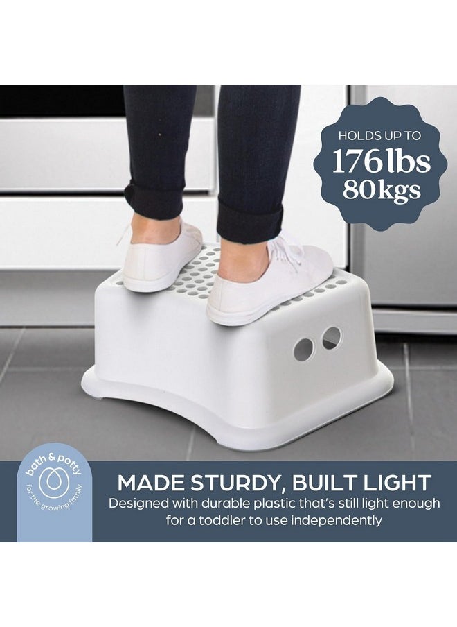 dreambaby Dreambaby Step Stool for Kids - Non-Slip Base and Contoured Design for Toilet Potty Training and Sink Use  - Image 3