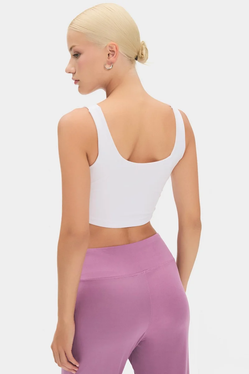 جويستار Women's Black V Neck Lightly Supported Covered Thick Strap Sports Bra