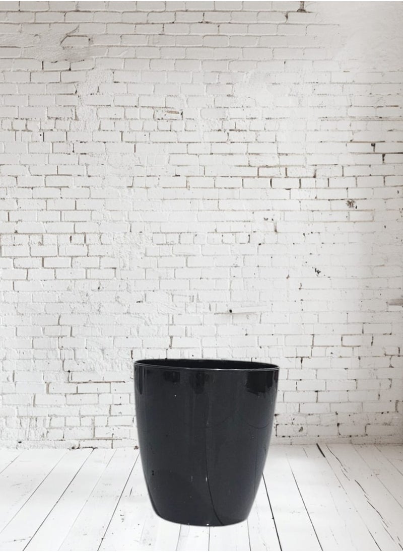 AL KHALDIYA - A circular plastic tree stand with an elegant design - Image 1