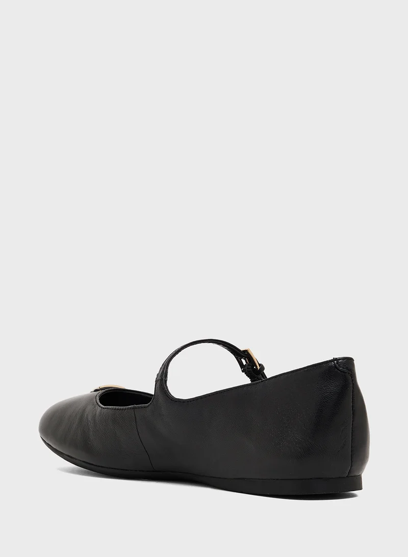 GUESS Close Toe Ankle Strap Ballerinas