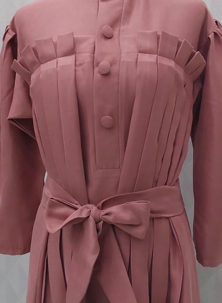 ALREESH ALBANAFSAJI Travel models sewing clothes - Image 2