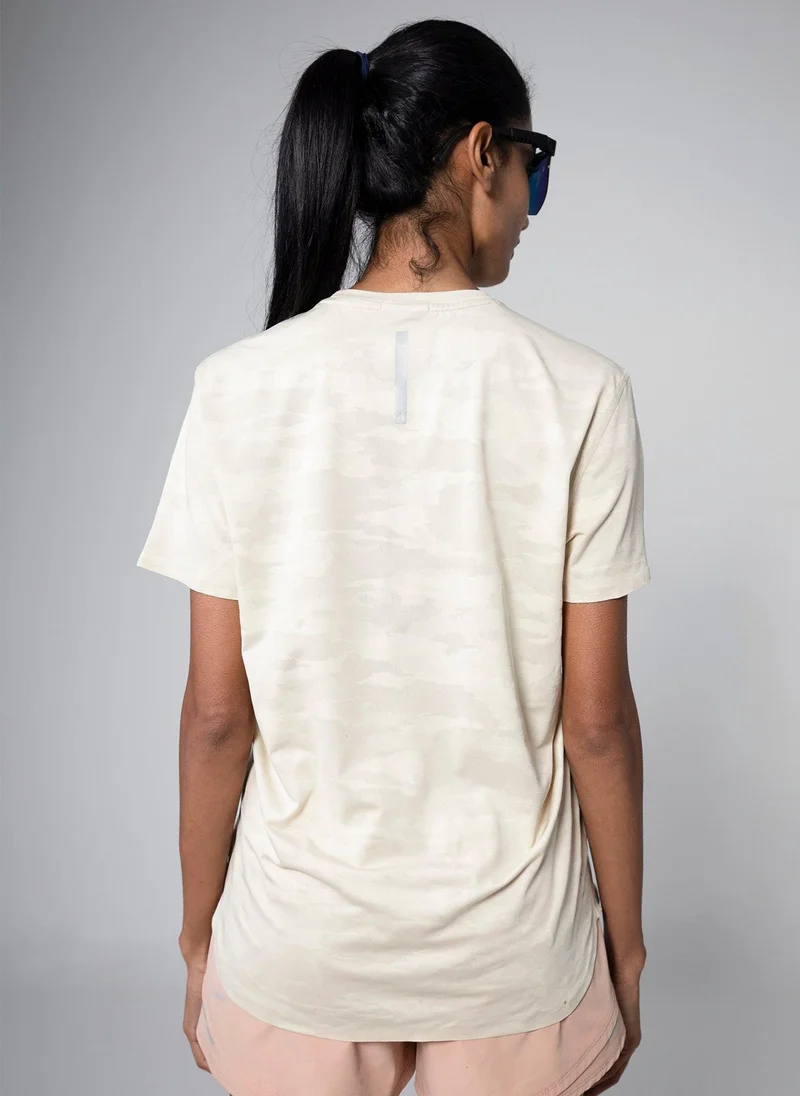 Aora Women’s Ultralight Performance T-Shirt – Featherlight Quick-Dry Gym Tee for High-Intensity Workouts & Everyday Comfort (Cream)