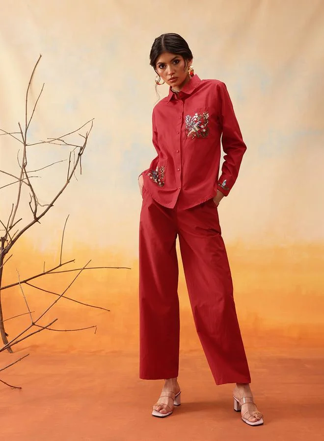 STREET 9 طقم قميص وبنطلون مزين بالخرز أحمر من ستريت